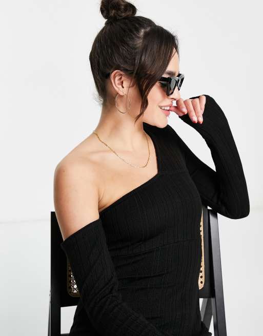 ASOS DESIGN - Midi-jurk met lange mouwen, blote schouder en split in zwart, 3 van 4