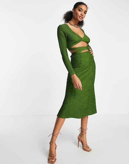 ASOS DESIGN - Midi jurk met lange mouwen en uitsnijding in de taille in donkergroen