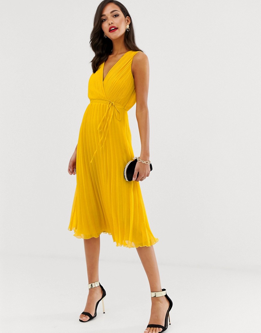 ASOS DESIGN - Midi-jurk met overslagtopje, striktaille en geplooide rok-Geel