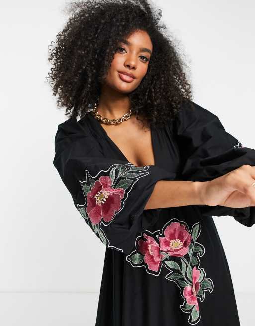 ASOS DESIGN - Midi-jurk van popeline met pofmouwen en geborduurd patchwork in zwart, 2 van 4