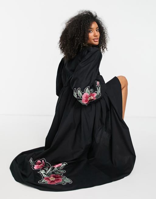 ASOS DESIGN - Midi-jurk van popeline met pofmouwen en geborduurd patchwork in zwart, 4 van 4