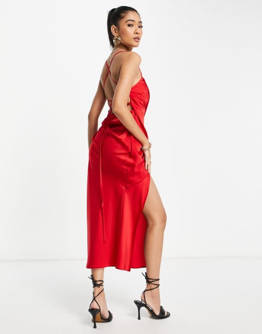 ASOS DESIGN - Midi-jurk van satijn met vierkante hals, gedrapeerd detail en vetersluiting op de rug in rood