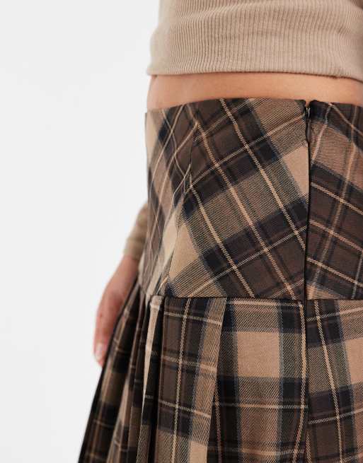 ASOS DESIGN midi-kilt met knoopdetail in bruine ruit, 2 van 5