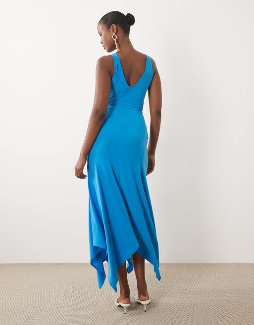 ASOS DESIGN midi-kjole med v-hals og hanky-kant i klar blå, 2 af 4