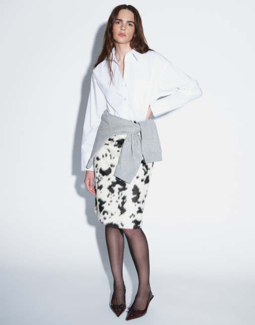 ASOS DESIGN midi pencil skirt in brushed cow print, 3 of 5
