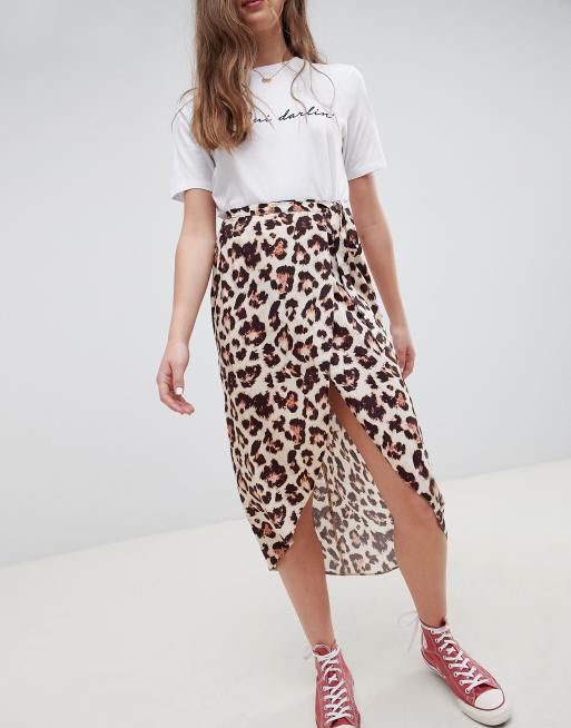 ASOS DESIGN Midi rok met overslag en luipaard print