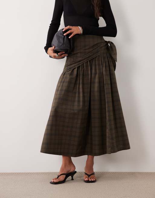 ASOS DESIGN midi rok met sjaaldetail in seersucker ruit, 2 van 5