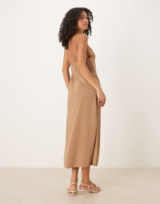 ASOS DESIGN – Midi-Säulenkleid in Steinbeige mit überkreuztem Ausschnitt und Seitenschlitzen, 3 von 4
