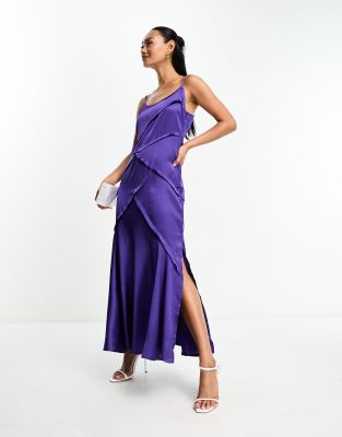 ASOS DESIGN - Midi-Schlupfkleid aus lila Satin mit Riemchenträgern und Ziernaht