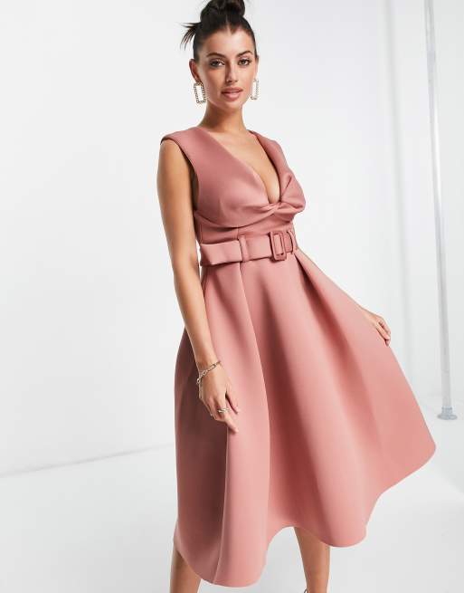 Asos ballkleid hotsell