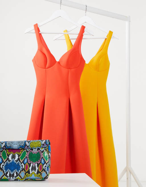 ASOS DESIGN – Midi-Skaterkleid mit Trägern und Körbchen in Rot