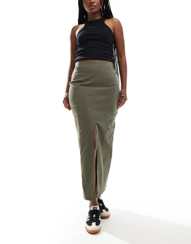 ASOS DESIGN - midi skirt with front split in khaki