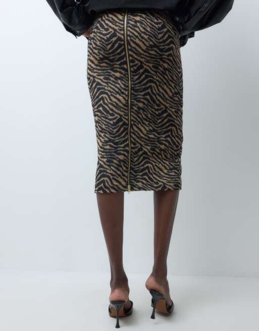 ASOS DESIGN midi skirt with zip detail in brushed tiger print, 4 of 5