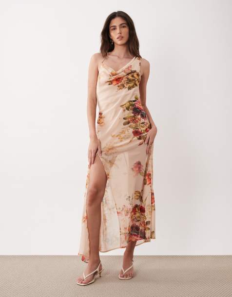 ASOS DESIGN - Midi-slipdress met asymmetrische halslijn en bloemenprint in roze - view 1