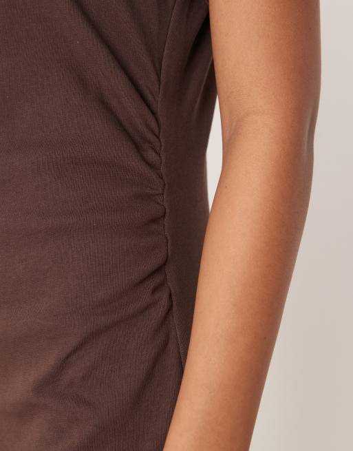 ASOS DESIGN – Midi-T-Shirt-Kleid in Schokobraun mit seitlicher Raffung, 4 von 4