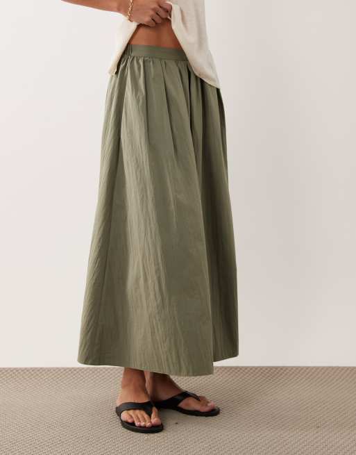 ASOS DESIGN midikjol med volym i bomull i khaki, 3 av 5
