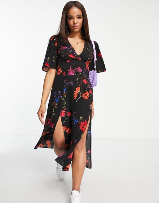 ASOS DESIGN - Midikjole med engleærmer i sort blomsterprint