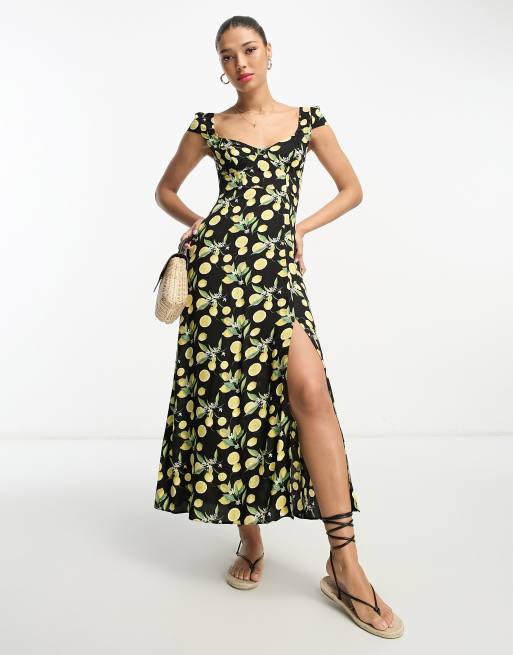 ASOS DESIGN - Midikjole med hjerteformet halsudskæring og slids foran i viskose med citronprint