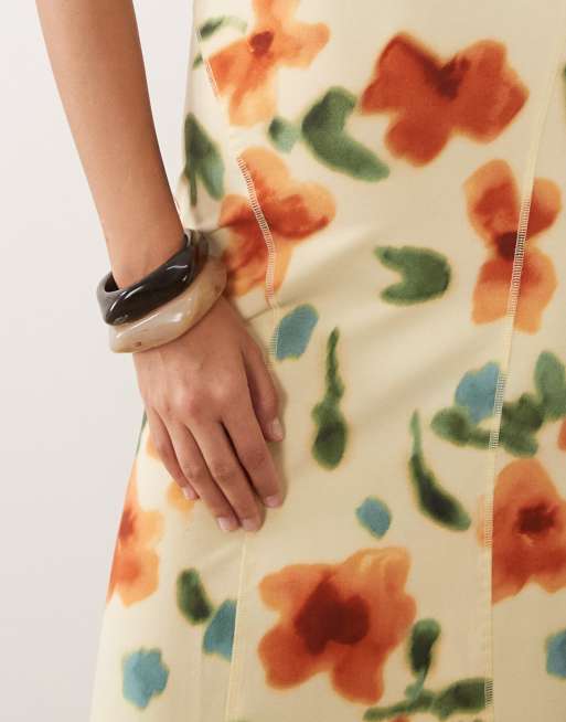 ASOS DESIGN – Midiklänning i trapeze-modell med halterneck och suddigt blommönster, 3 av 4