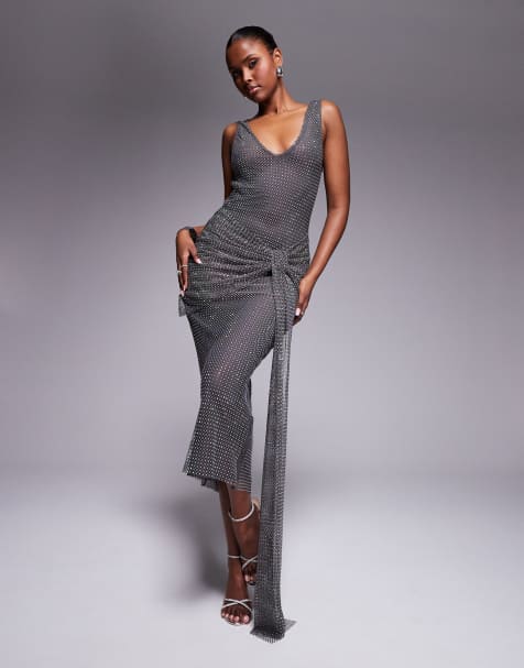 ASOS DESIGN – Midikleid aus Netzstoff in Anthrazit mit U-Ausschnitt, Strassverzierung und Schleppendetail - view 1