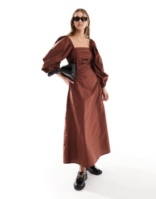 ASOS DESIGN - Midikleid aus Popeline in Schokobraun mit eckigem Ausschnitt und geraffter Taillenpartie-Brown