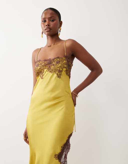 ASOS DESIGN – Midikleid aus Satin in kräftigem Olivgrün mit Spitzenapplikation, 2 von 4