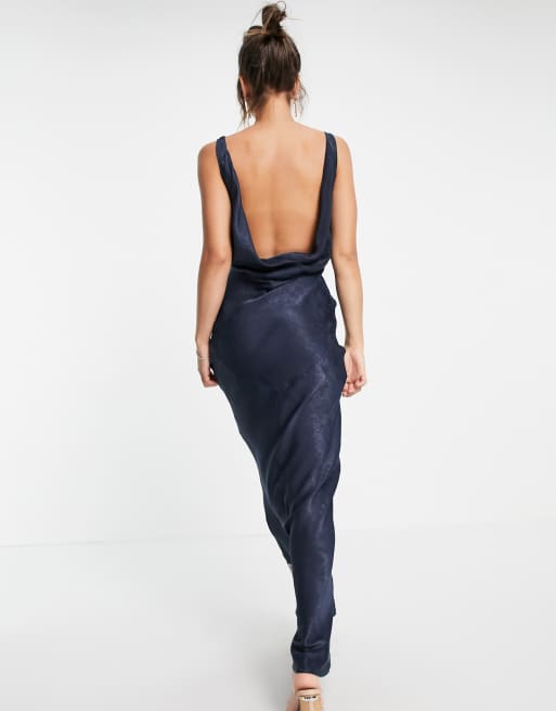 ASOS DESIGN – Midikleid aus Satin mit Blumenstickerei und Wasserfallkragen, 2 von 4