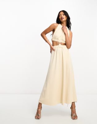 ASOS DESIGN - Midikleid in Cremeweiß mit Neckholder, Zierausschnitt am Rücken und D-Ring