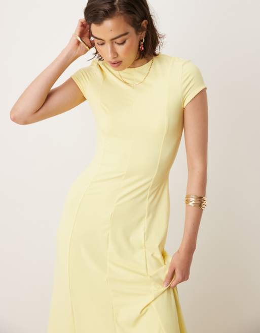 ASOS DESIGN – Midikleid in Gelb mit Kappärmeln und Nahtdetail, 4 von 4