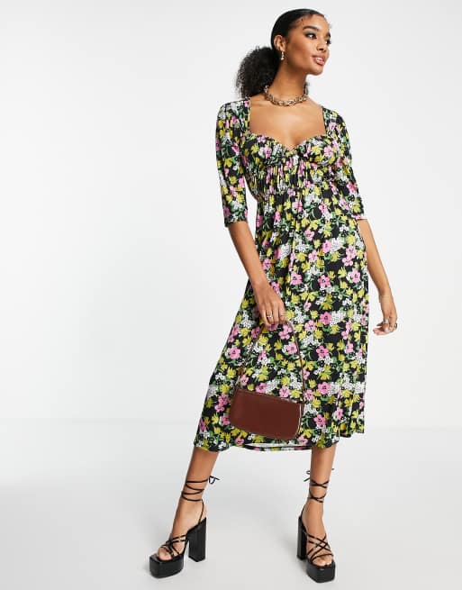 ASOS DESIGN – Midikleid in Tiefschwarz mit Raffung und Blumenmuster