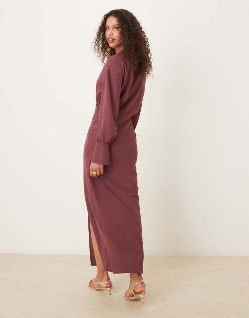 ASOS DESIGN – Midikleid in Traubenrot mit gewickelter Vorderseite und Ziernaht, 4 von 4