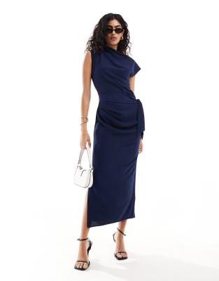 ASOS DESIGN - Midikleid mit drapierter Taille in Marineblau mit Wickelrock-Kupfer