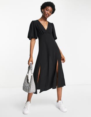 ASOS DESIGN - Midikleid mit Flügelärmeln in Schwarz