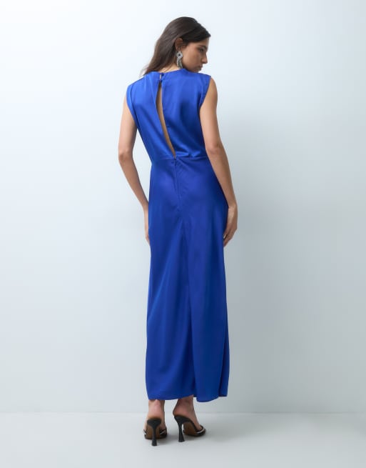 ASOS DESIGN Midikleid mit hohem Kragen und plissiertem Oberteil in Kobaltblau, 4 von 5