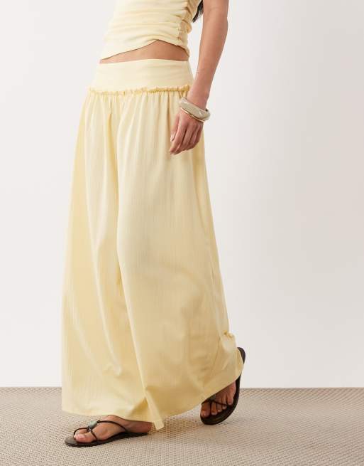 ASOS DESIGN – Midirock in Cremeweiß mit geraffter Naht, Kombiteil, 2 von 5
