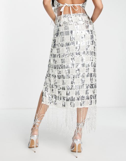 ASOS DESIGN – Midirock in Silber mit Fransen, Paillettenbesatz und Perlenverzierung, Kombiteil, 2 von 4