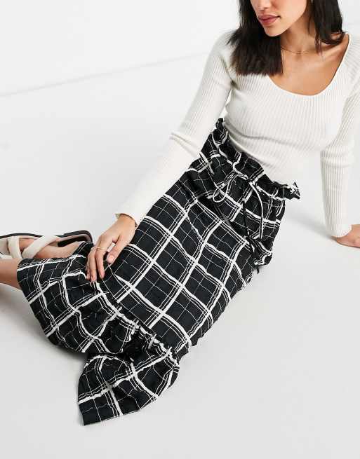ASOS DESIGN – Midirock mit strukturiertem Karomuster in Schwarz-Weiß, 4 von 4