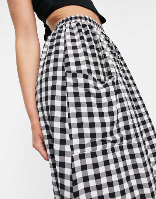 ASOS DESIGN – Midirock mit Taschendetail und strukturiertem Vichy-Karo in Schwarz-Weiß, 3 von 4