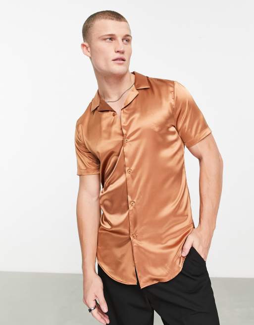 ASOS DESIGN – Miedziana satynowa koszula o obcisłym kroju