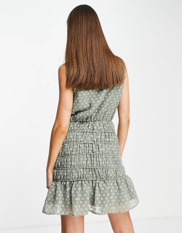  100% Autentyczny ASOS DESIGN – Miękka sukienka mini bez rękawÓw z marszczoną spÓdnicą dobby w kolorze khaki Khaki
