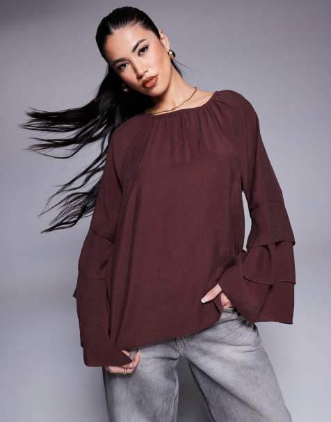 ASOS DESIGN – Miękki brązowy top z rozkloszowanymi rękawami - view 1
