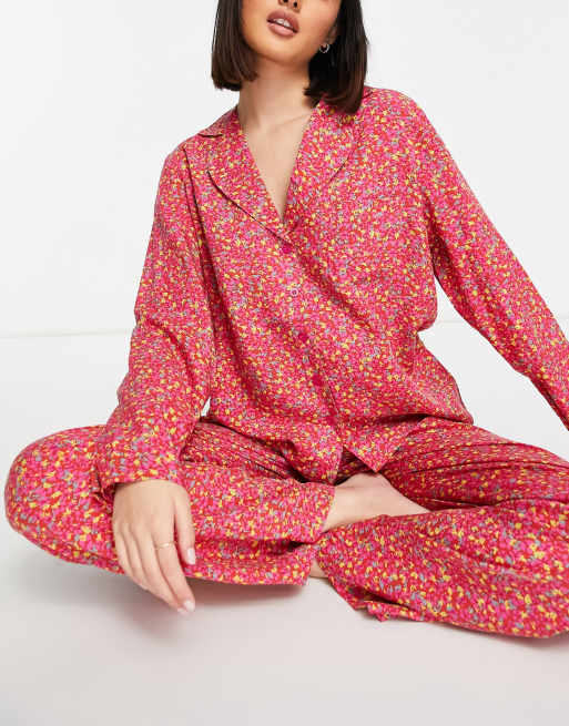 ASOS DESIGN – Mieszaj i łącz – Czerwono-różowa koszula z długim rękawem z modalu w drobny kwiatowy wzór