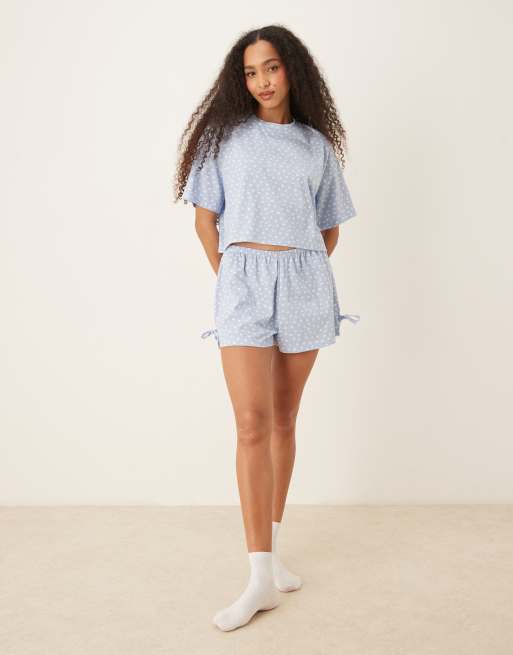 ASOS DESIGN – Mieszaj i łącz – Niebieskie szorty od piżamy w drobny kwiatowy wzór