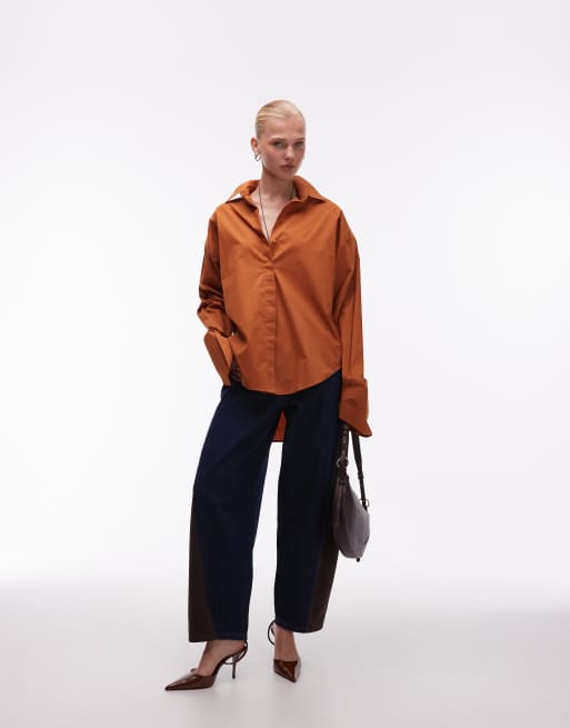 ASOS DESIGN – Migdałowa koszula z poduszkami na ramionach i obniżonym dołem, 4 z 4