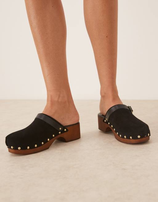 ASOS DESIGN - Miles - Klompen met studs en gesloten neus in zwart suède, 4 van 4