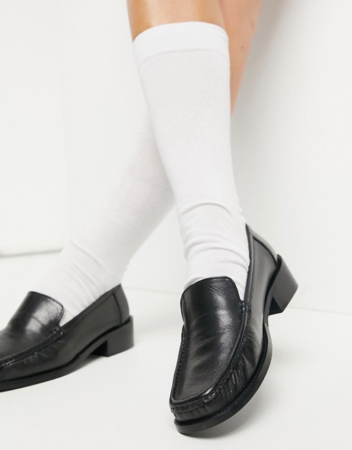 ASOS DESIGN Mimosa 90's leather loafers in black