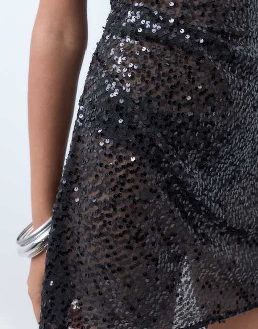 ASOS DESIGN mini abito con paillettes effetto lamina e scollo ad anello nero, 2 di 5
