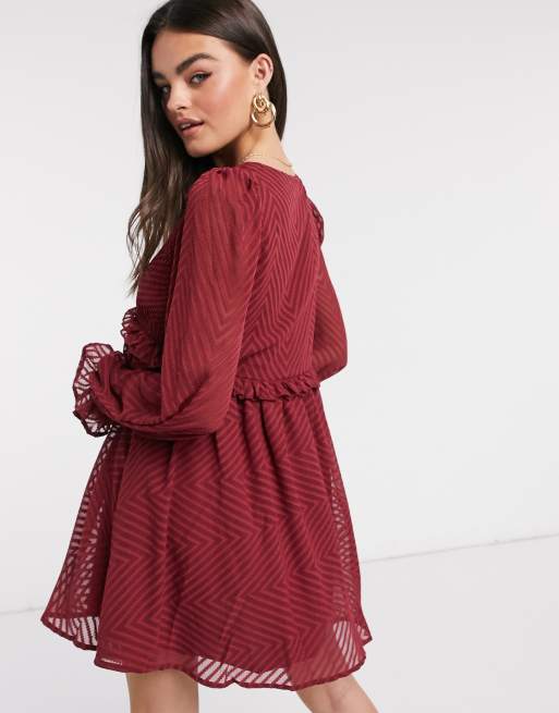 ASOS DESIGN - Mini-babydoll smockjurk in van dobby-stof met chevronpatroon, 2 van 4