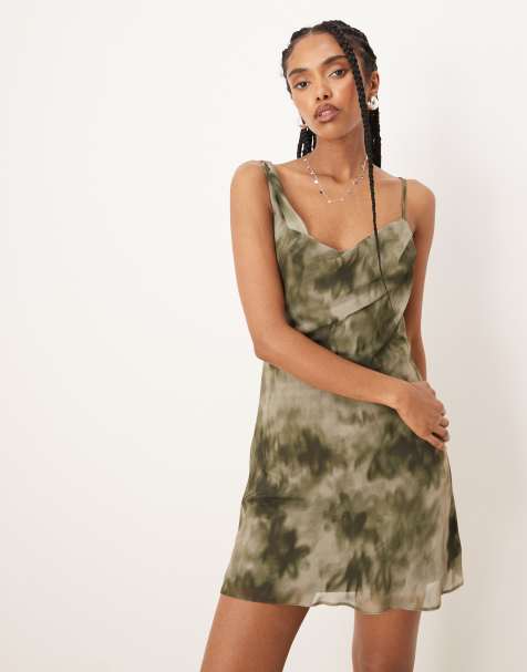 ASOS DESIGN - Mini cami jurk van chiffon met print in groen - view 1