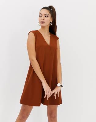 deep v neck shift dress